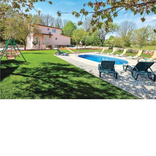 Four-Bedroom Holiday Home in Lecevica