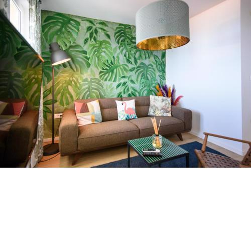 Green Nest by DuHomes