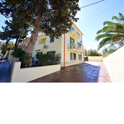 Guesthouse Villa Vice