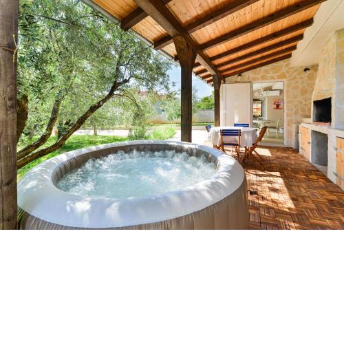 HACIENDA MIA extra