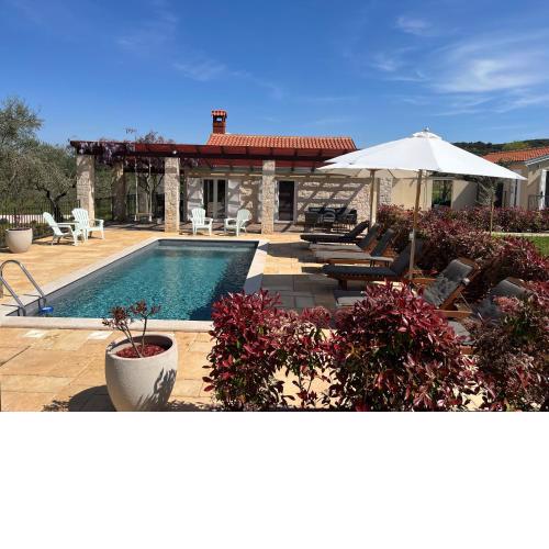 Haus Bazilika mit beheiztem Pool