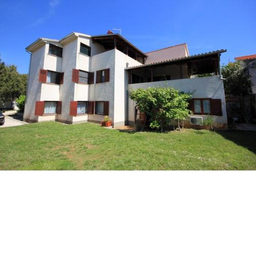 Holiday apartments Pjescana Uvala, Pula - 2218
