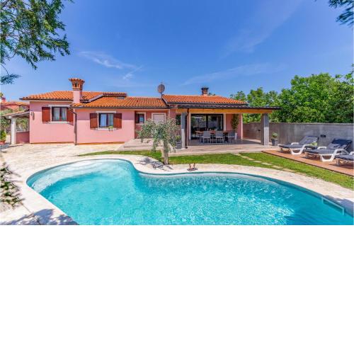 Holiday home Biskupija bb Cr