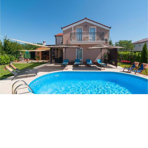 Holiday Home Dicmo with Fireplace 02