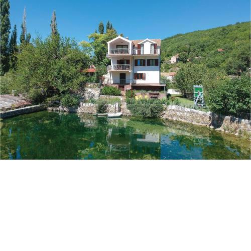 Holiday Home Grab I