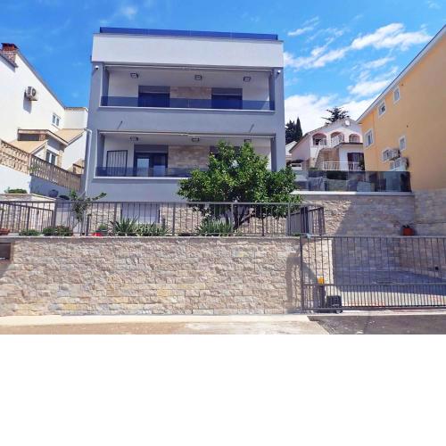 Holiday home in Jasenice 40484