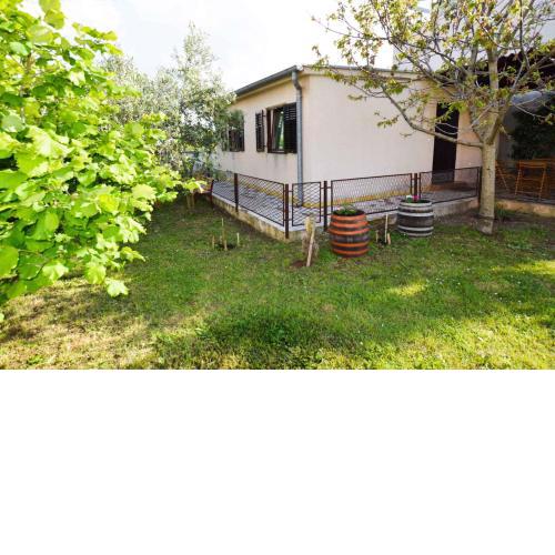 Holiday home in Pula/Istrien 17365