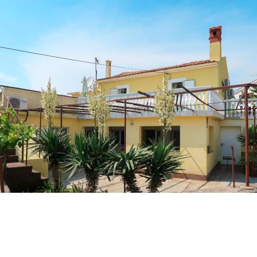 Holiday Home Mateja - KRK228