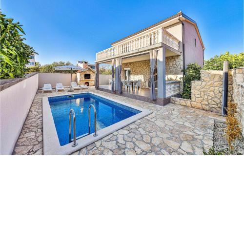 Holiday home Okrug Gornji 73 with Outdoor Swimmingpool