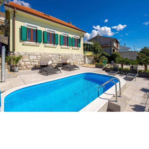 Holiday Home Petra - CKV250