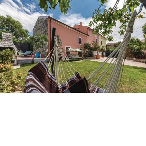 Holiday home Pinezici I