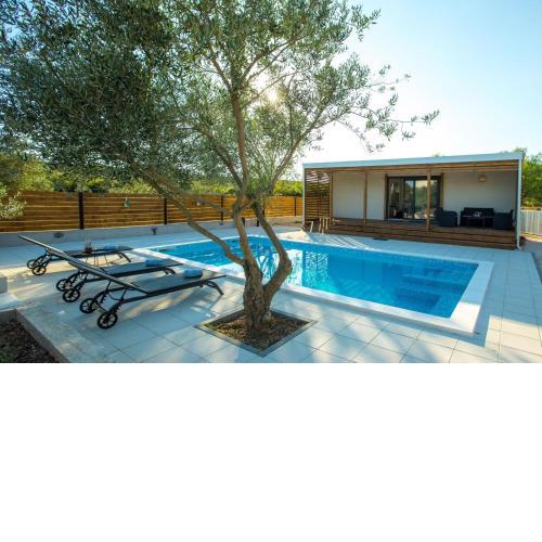 Holiday home Relax with private pool