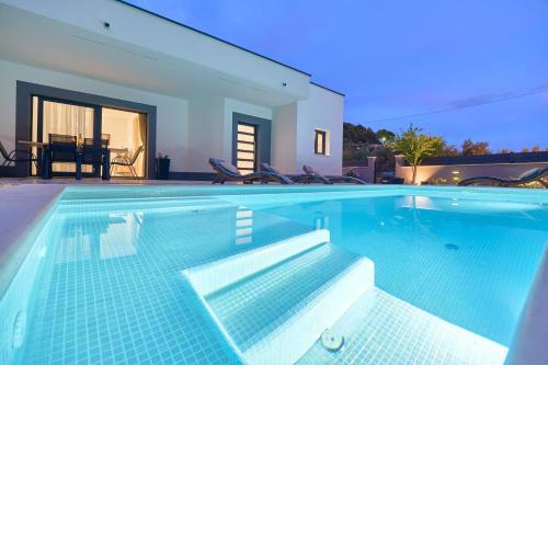 Holiday home South cliff