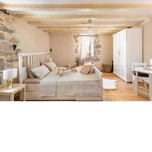 Holiday Home Vintage