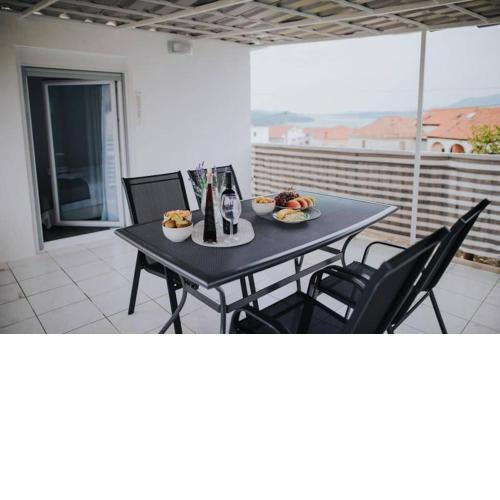 Holiday House - LukaTony with sea view