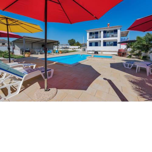 Holiday house in rural Istria with pool and hydromassage