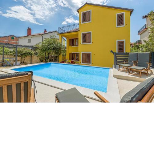 Holiday House Ljubas with Heated Pool