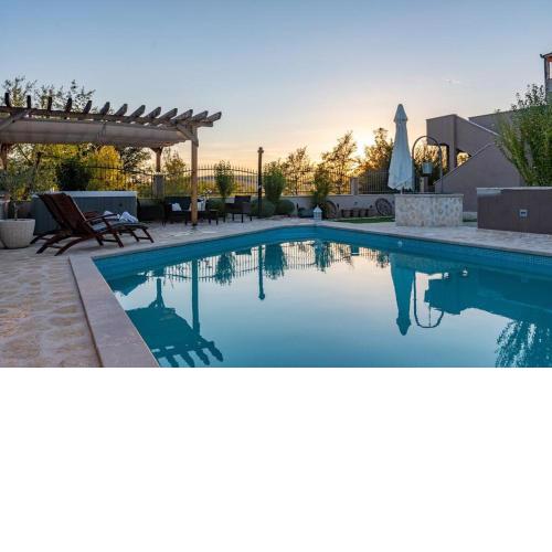 Holiday house near SPLIT Villa Mirko