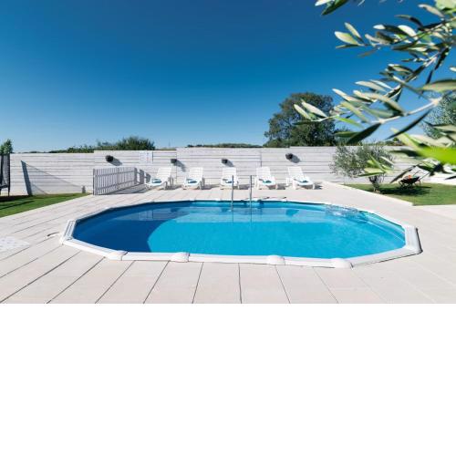 Holiday house paprat