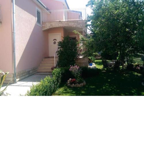 Holiday house with a parking space Kastel Luksic, Kastela - 14110