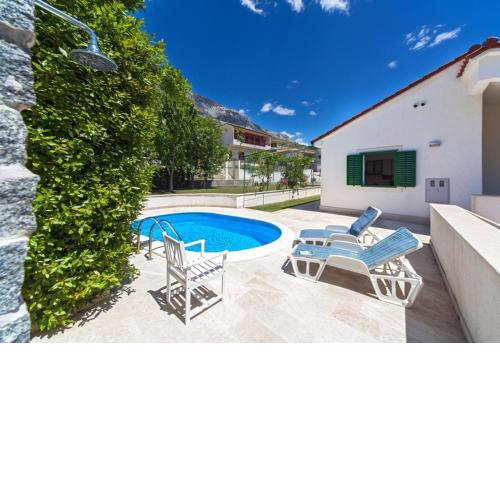 Holiday House Živana