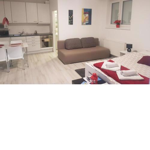 Home Away From Home - Apartment Ilica