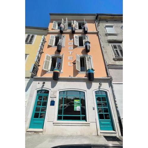 Hostel Pipištrelo