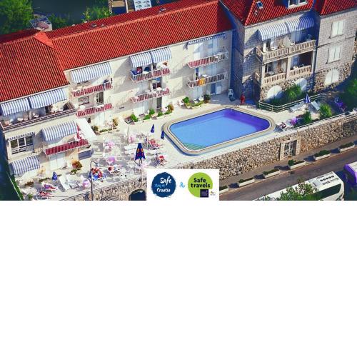 Hotel Komodor