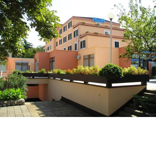 HOTEL KRALJEVICA