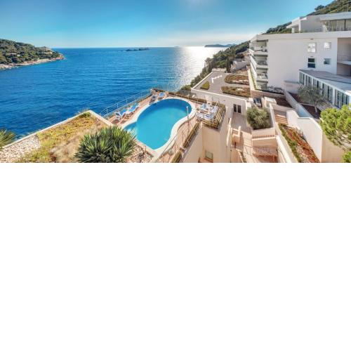Hotel More