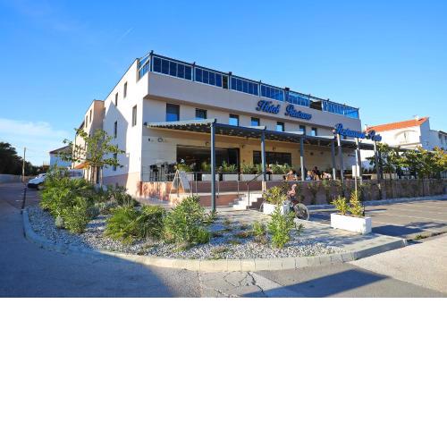 Hotel Petrčane