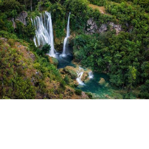 HOUSE 100 Y OLD IN NATURE, 12KM to NP KRKA, 3BR
