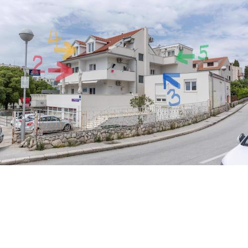 House Niko with 4 apartments and free parking on site