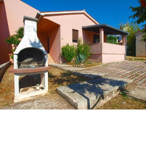 House Sandra 1336