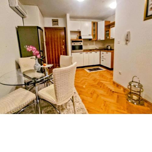 iDEA's With Free Parking and Sea View