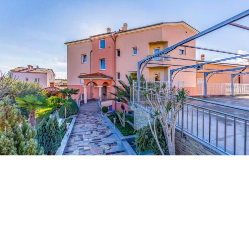Istriensonne - Apartments Veruda mit Grillterrasse