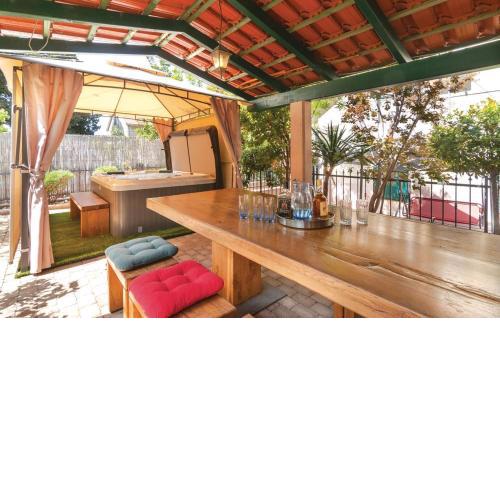 Jacuzzi and grill