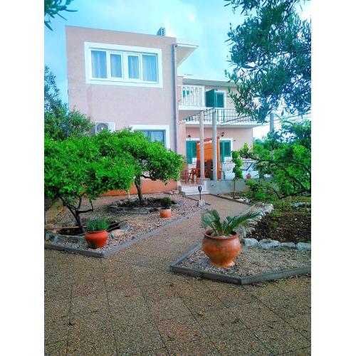 Jakov one bedroom apartment Sucuraj