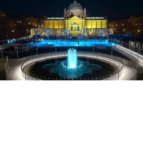 King Tomislav Square Studio Apartments