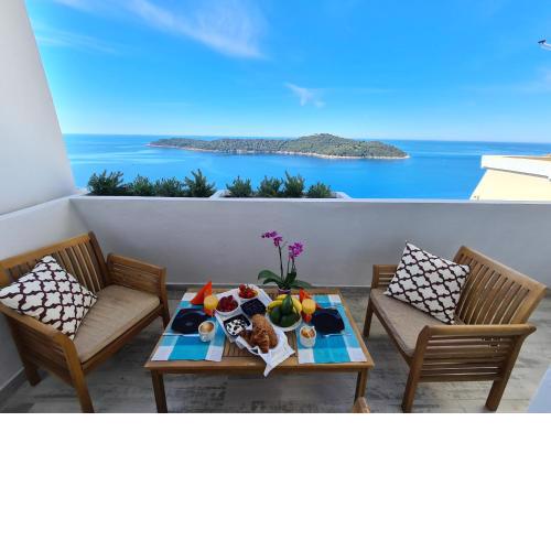 Lacroma Apartment