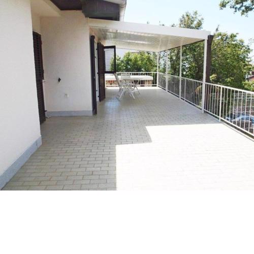 Large Apartment Omisalj 3623-5