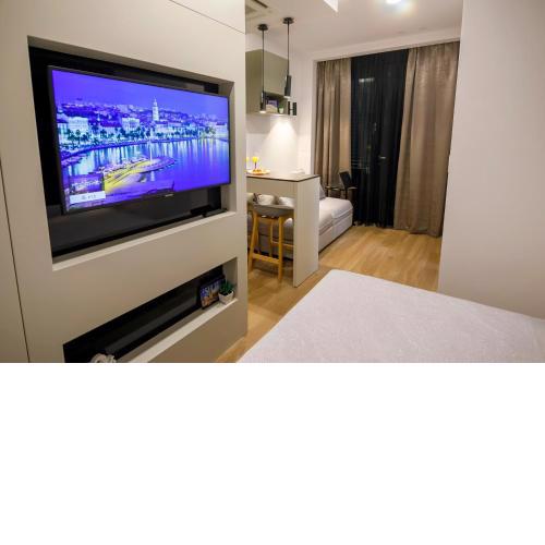 Le Soleil Rooms Split