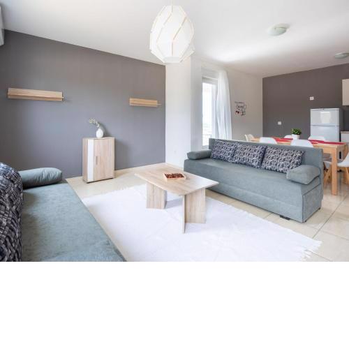 Lovely Apartment in Novalja near Seabeach and Town Centre