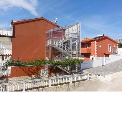 Lovely Apartment in Okrug Gornji near Bocici Beach