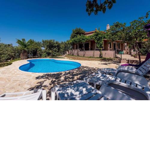 Lovely Villa with pool Split - Kastel Gomilica