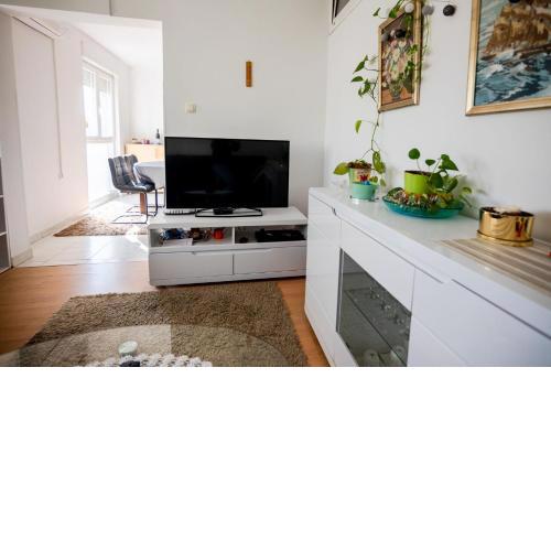 Luka Apartment