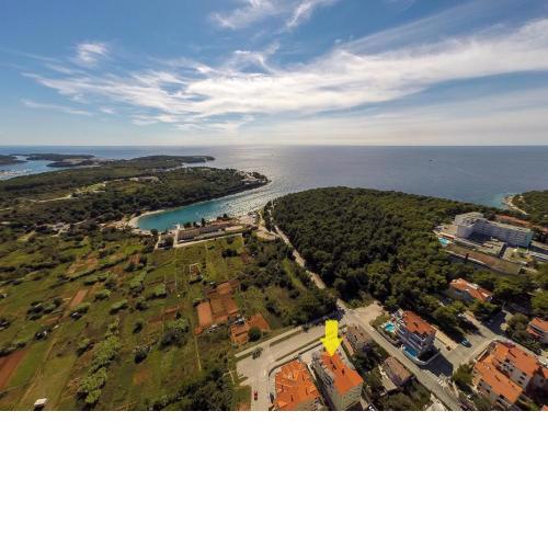 • Lungomare Beach Apartment Pula •