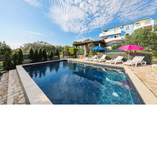 Luton Apartment Zadar Kozino Heating Pool & Jacuzzi