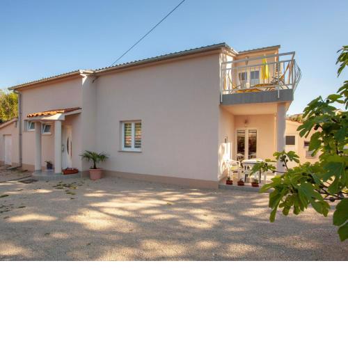 Luxurious Apartment in Sveti Vid Miholjice with Terrace