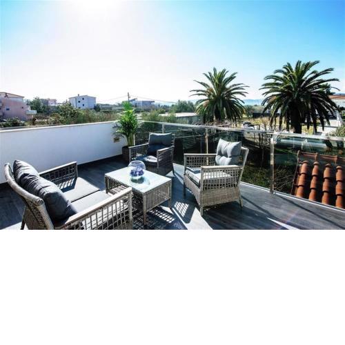 Luxurious apartment Petani